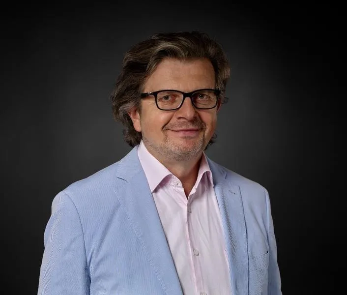 Odkryj znaczenie imienia Krzysztof w Wielkiej Księdze Imion